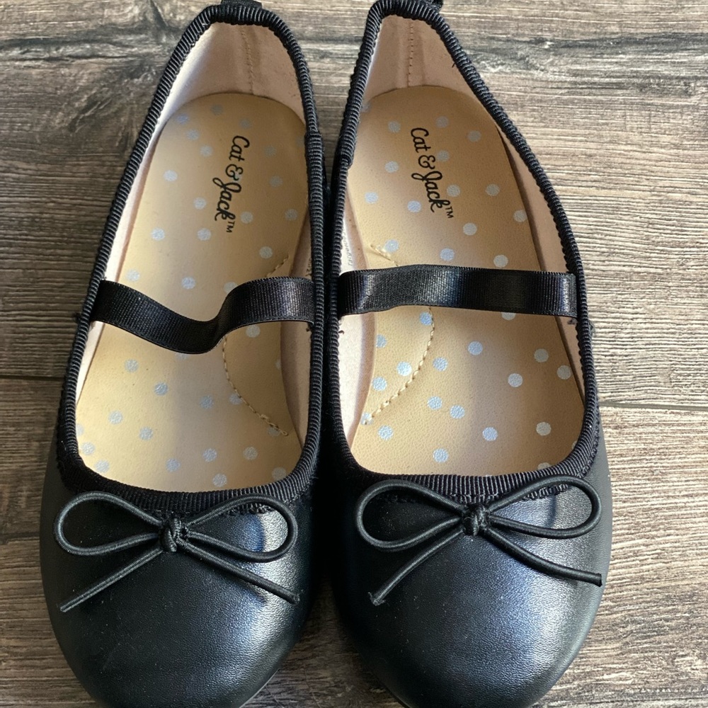 Toddler girl size 9 ballet dress flat shoes
